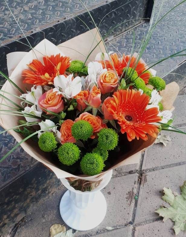 Букет цветов из: Герберы, Хризантемы, Альстромерии и Розы в Краснознаменске Московской области