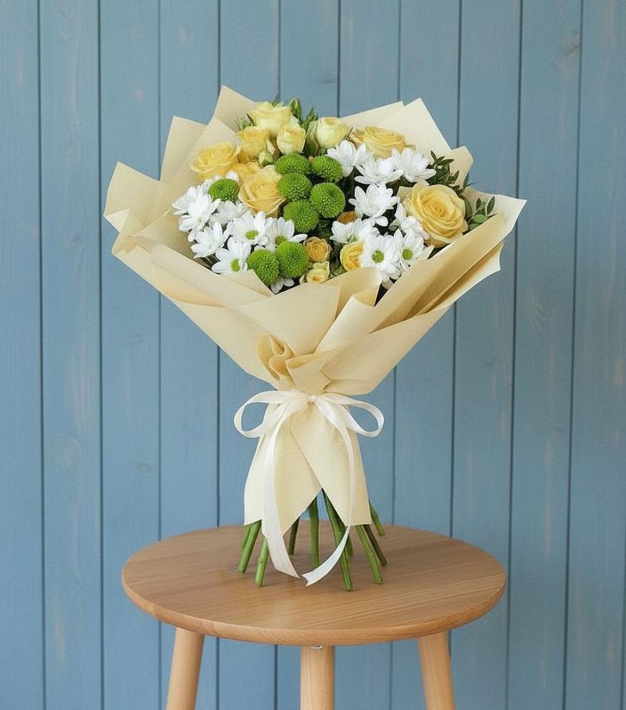 Букет цветов из: Хризантемы и Розы в Краснознаменске Московской области