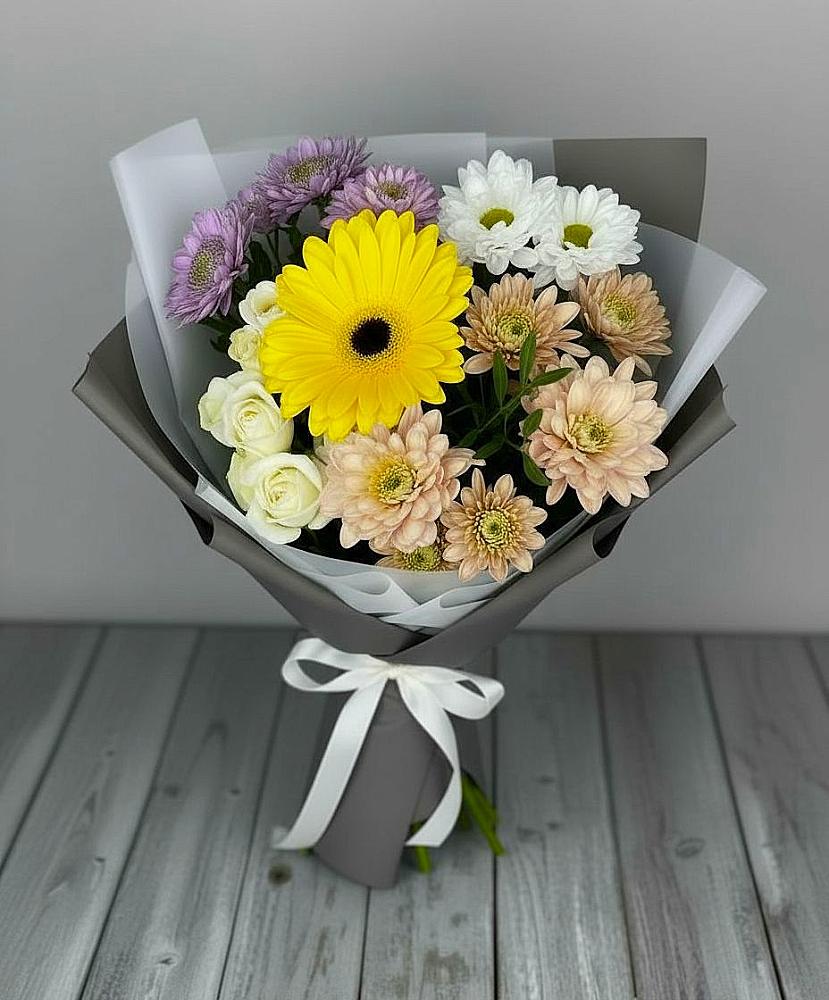 Букет цветов из: Розы, Герберы и Хризантемы в Краснознаменске Московской области