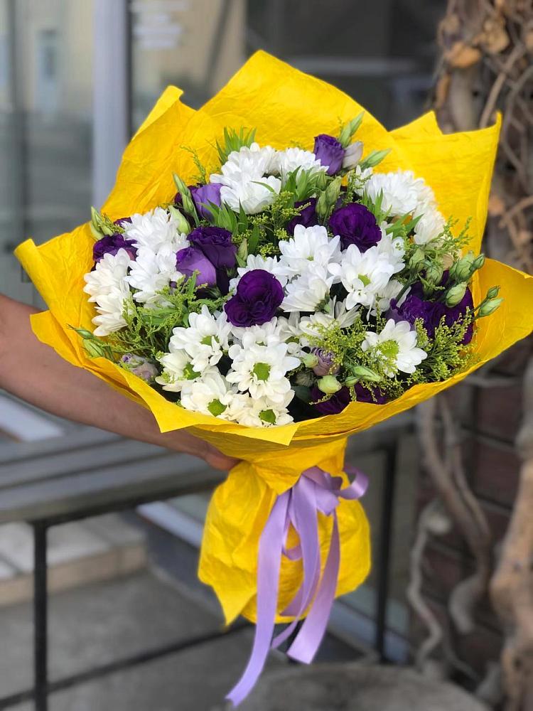 Букет цветов из: Ирисы, Хризантемы и Ромашки в Краснознаменске Московской области