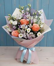 Букет цветов из:  Лизиантусы, Розы, Альстромерии и Гипсофила в Краснознаменске Московской области