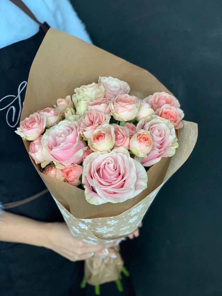 Букет цветов из: Хризантемы и Розы в Краснознаменске Московской области