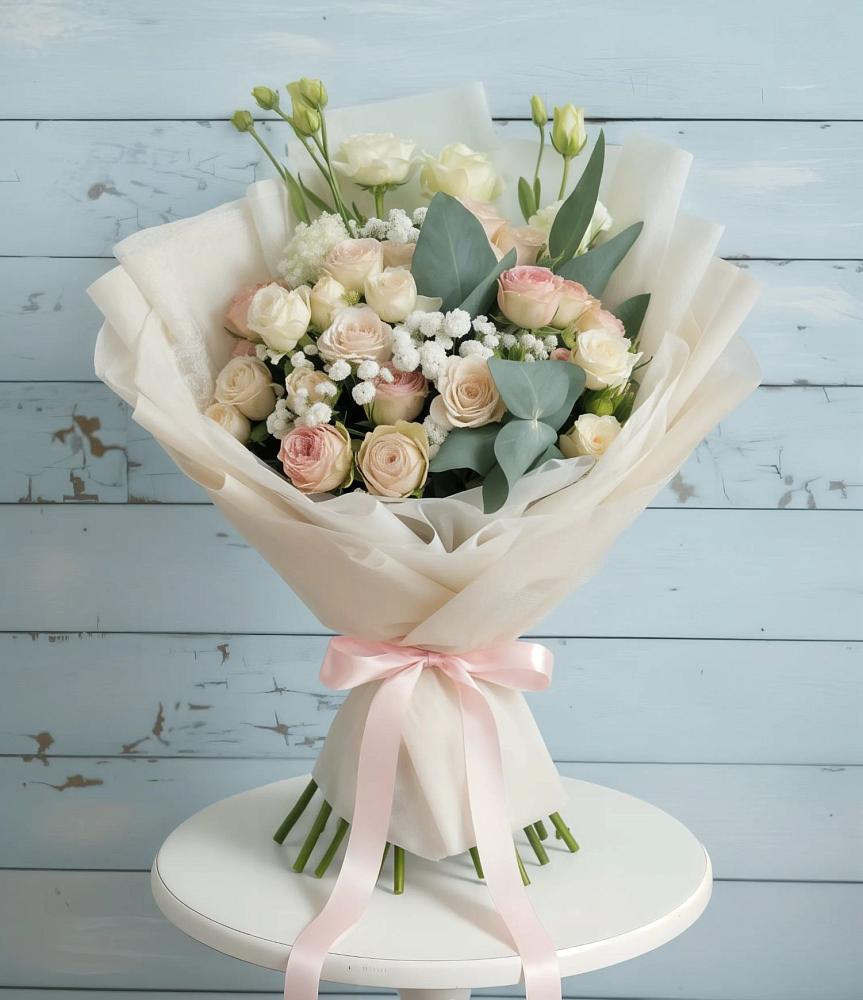 Букет цветов из: Розы и Лизиантусы в Краснознаменске Московской области