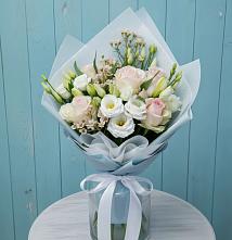 Букет цветов из:  Розы и Лизиантусы в Краснознаменске Московской области
